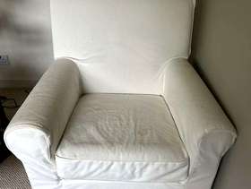 Freecycle White arm chair