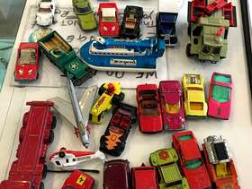 Freecycle 30 used matchbox cars 1970's- 90's