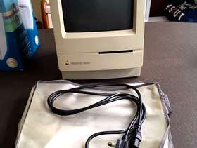 Freecycle Apple Mackintosh Classic Computer