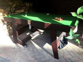 Freecycle Small snooker/pool table