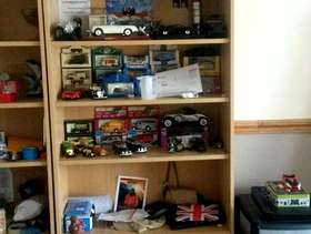 Freecycle 2 x Livingroom Cabinets