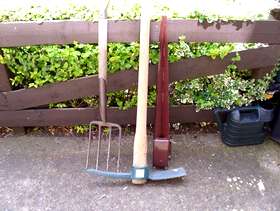 Freecycle Pick fork metpost FREE sorry gone