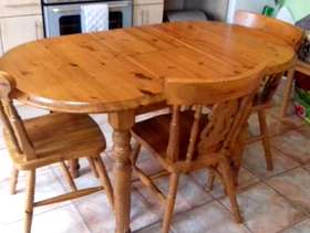 Freecycle Pine dining extendable table and 3 chairs
