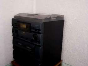 Freecycle Hi fi unit