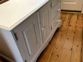Freecycle Low cupboard with drawers