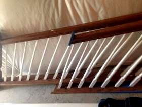 Freecycle Oak Railing with spindles New