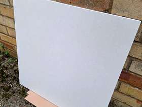 Freecycle 600mm x 600mm x 10mm Porcelein Floor (or wall) Tiles