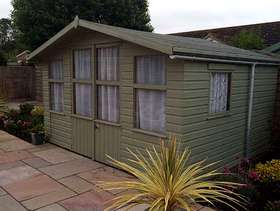 Freecycle Summer house / gazebo