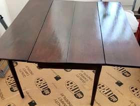 Freecycle Georgian oak leaf dining table