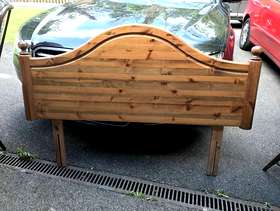 Freecycle Solid pine head board
