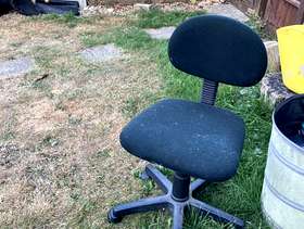 Freecycle Computer chair