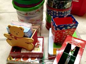 Freecycle Christmas tins and baking cooling trays