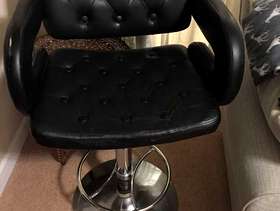 Freecycle Kitchen bar chairs