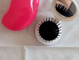 Freecycle Tangle Teezer Haircomb and Portable Hairbrush and Mirror Compact