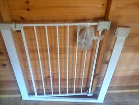 Freecycle Child/Pet Safety Gate.