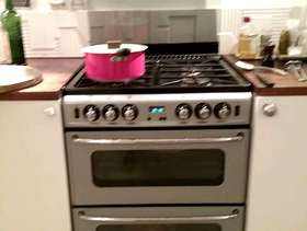 Freecycle Gas cooker double oven - Stoves / New Home