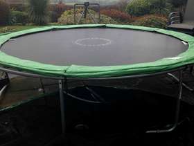 Freecycle 10 ft Trampoline