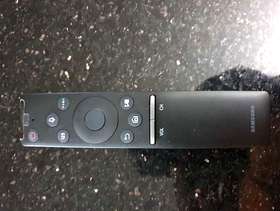 Freecycle Samsung TV remote control in good condition.