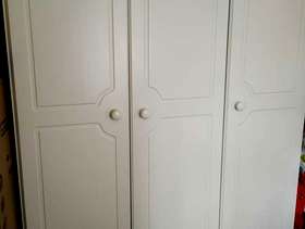 Freecycle White triple wardrobe