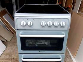 Freecycle Hotpoint freestanding electric cooker