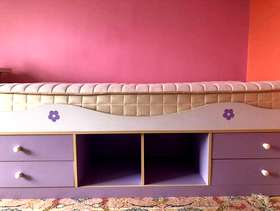 Freecycle Single bed with drawers and storage