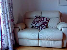 Freecycle Cream 2 seater leather sofa