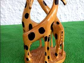 Freecycle African sculpture of giraffes