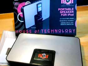 Freecycle Portable speaker for iPod.
