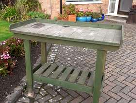 Freecycle Potting table