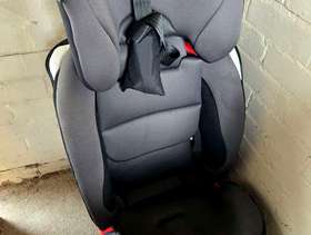 Freecycle Child's car seat Joie Bold Group