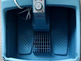 Freecycle Electric foot bath. Disinfected and cleaned with anti viral spray
