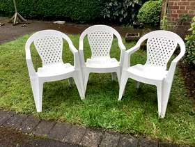 Freecycle 3 white plastic garden chairs