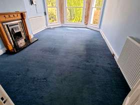 Freecycle Dark blue wool mix carpet