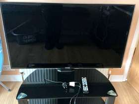 Freecycle Samsung 46in tv and stand