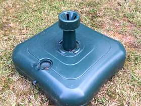 Freecycle Plastic umbrella stand