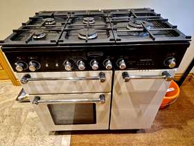 Freecycle Dual fuel range cooker