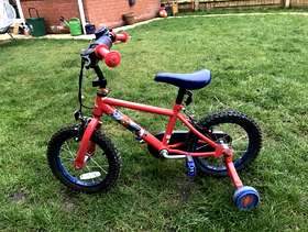 Freecycle Bike with stabilisers