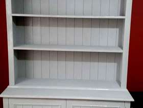 Freecycle Bookcase with four shelves and two cupboards