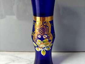 Freecycle Blue Venetian glass vase in good condition