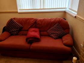 Freecycle Sofa & 2 Armchairs