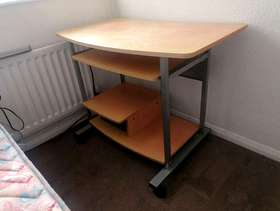 Freecycle Computer table