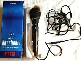 Freecycle I have Uni- Directional Dynamic Microphone, comes with box.
