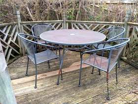 Freecycle Garden table and 4 chairs