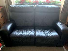 Freecycle Two seater leather recliner