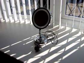 Freecycle No 7 makeup lighted mirror £5