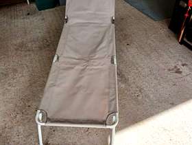 Freecycle Pair Folding Beach Beds