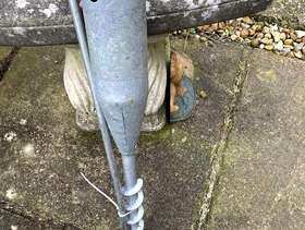 Freecycle Screw- in Garden Spike