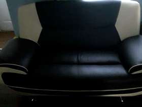 Freecycle 2/3 seater sofa