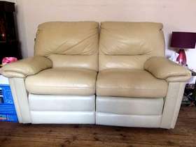 Freecycle 2 seater double recliner sofa