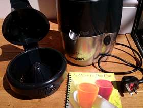 Freecycle Magimix Le Duo juice extractor and citrus press